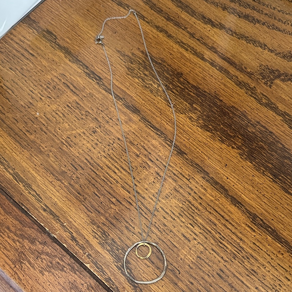 Chic Dual-Tone Necklace
